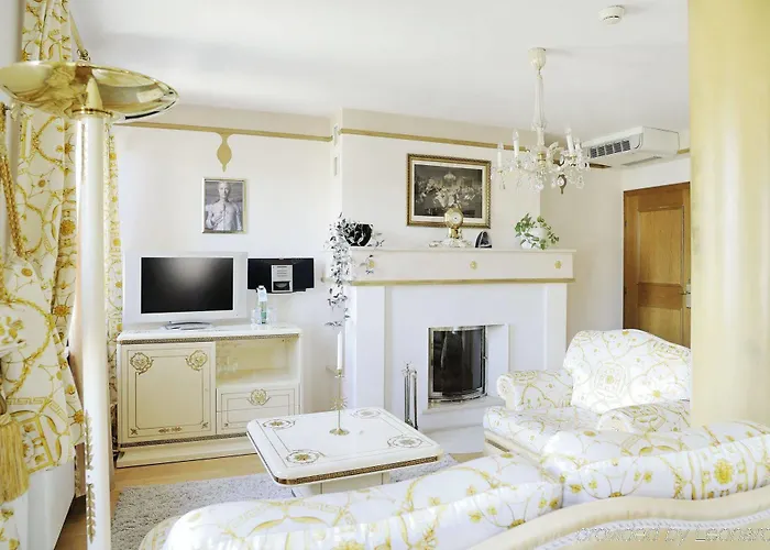 Schwarzer Adler Hotel 4*