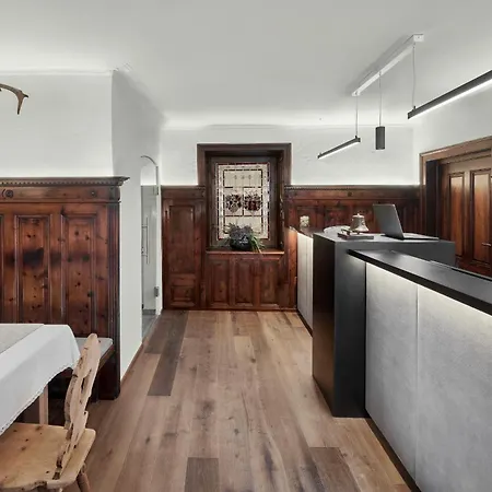 Szálloda Schwarzer Adler 4*