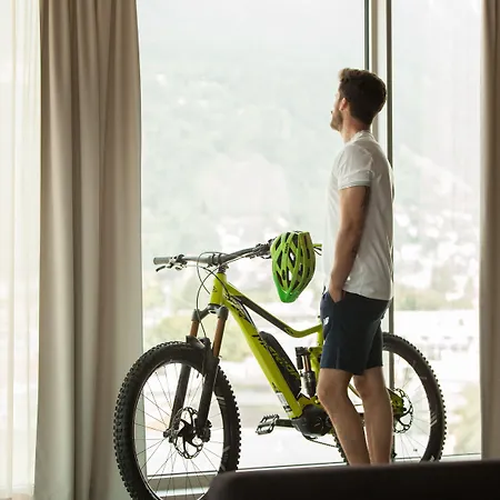 Szálloda Schwarzer Adler 4*