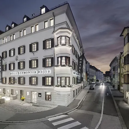 Hotel Schwarzer Adler 4*